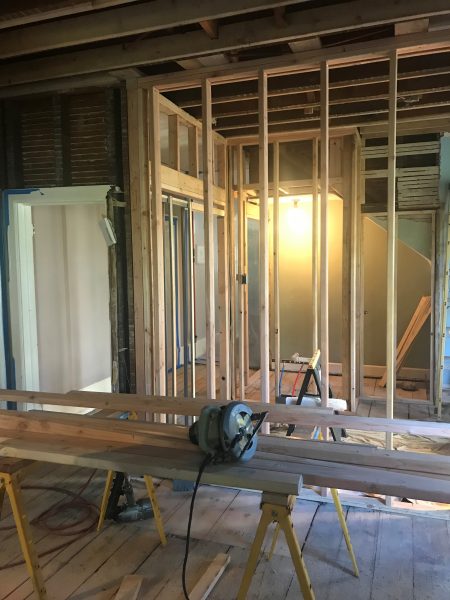 Lestinin kitchen into laundry room construction